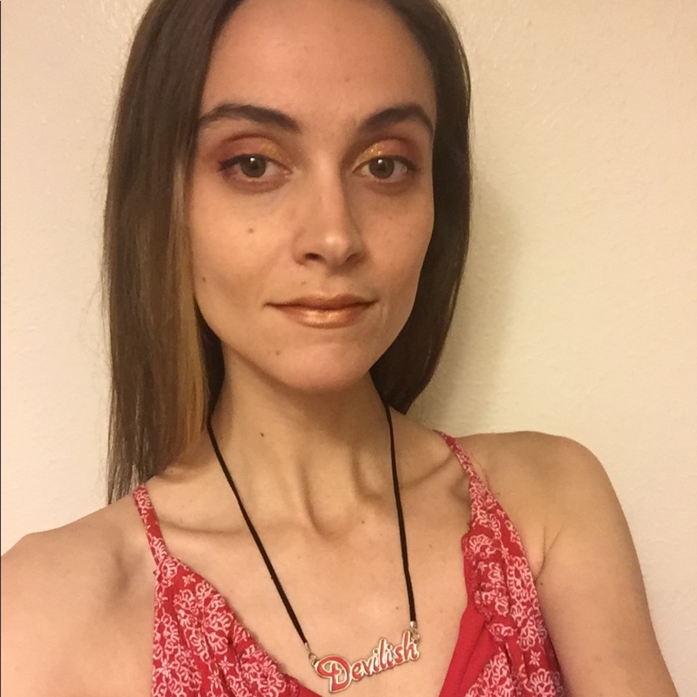 Meet your Posher, Megan
